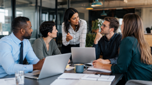 Manager integrating soft skills development into everyday team projects